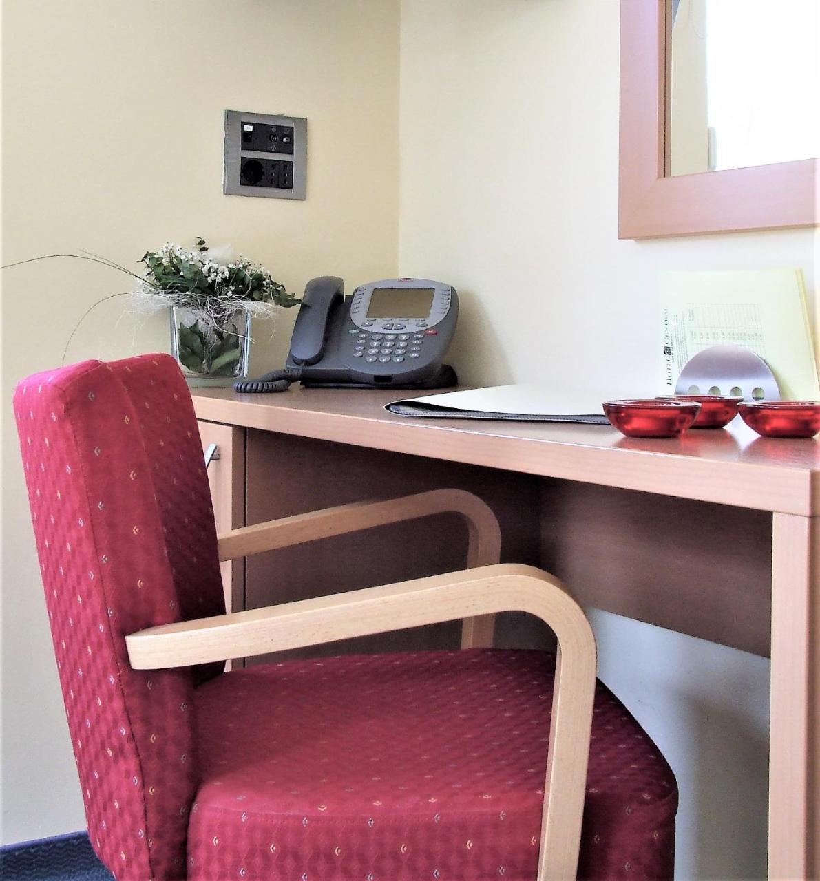 Hotel Central סלאבונסקי ברוד מראה חיצוני תמונה